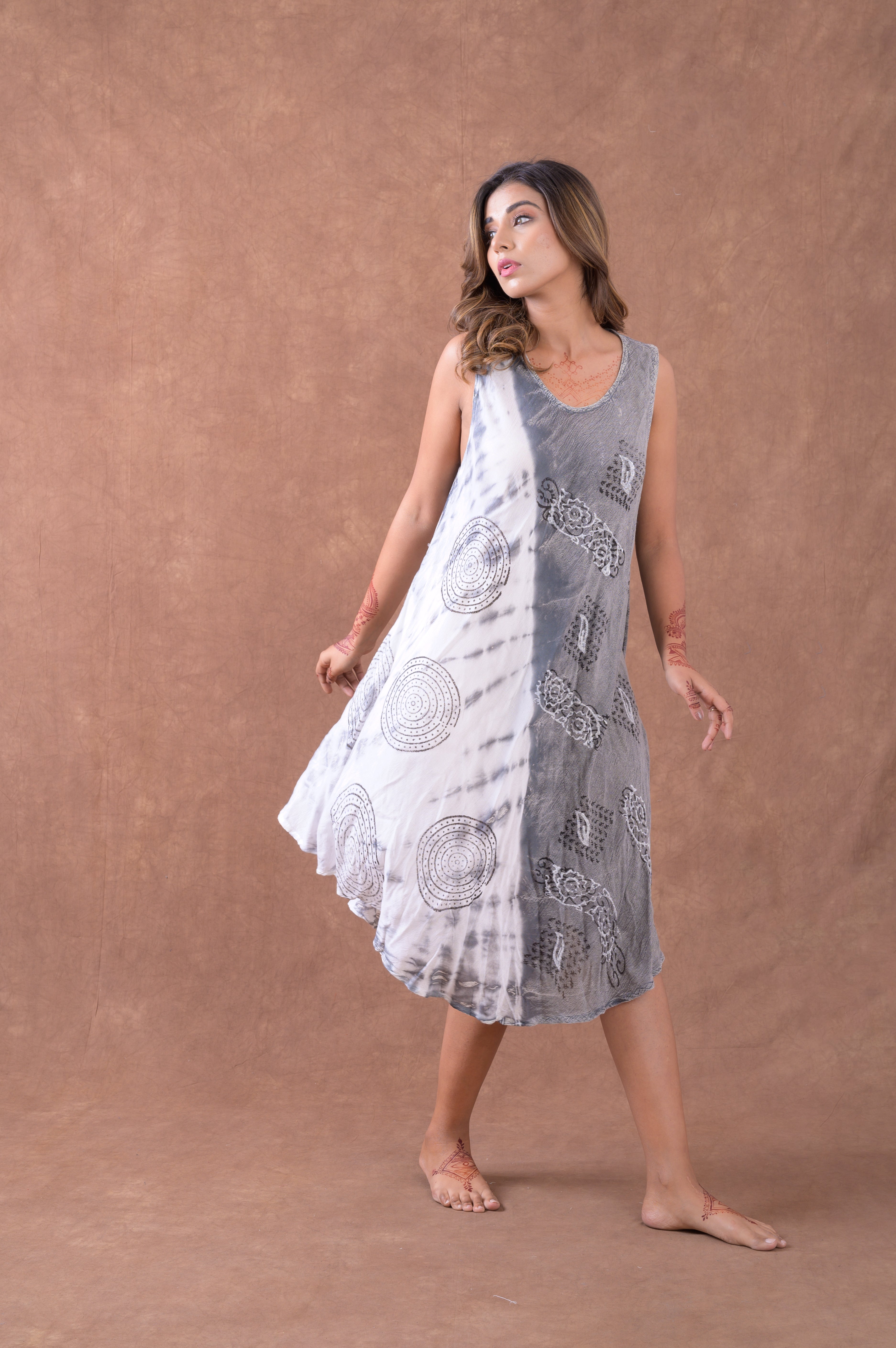 Rhea Dual-Tone Sleeveless Print Dress