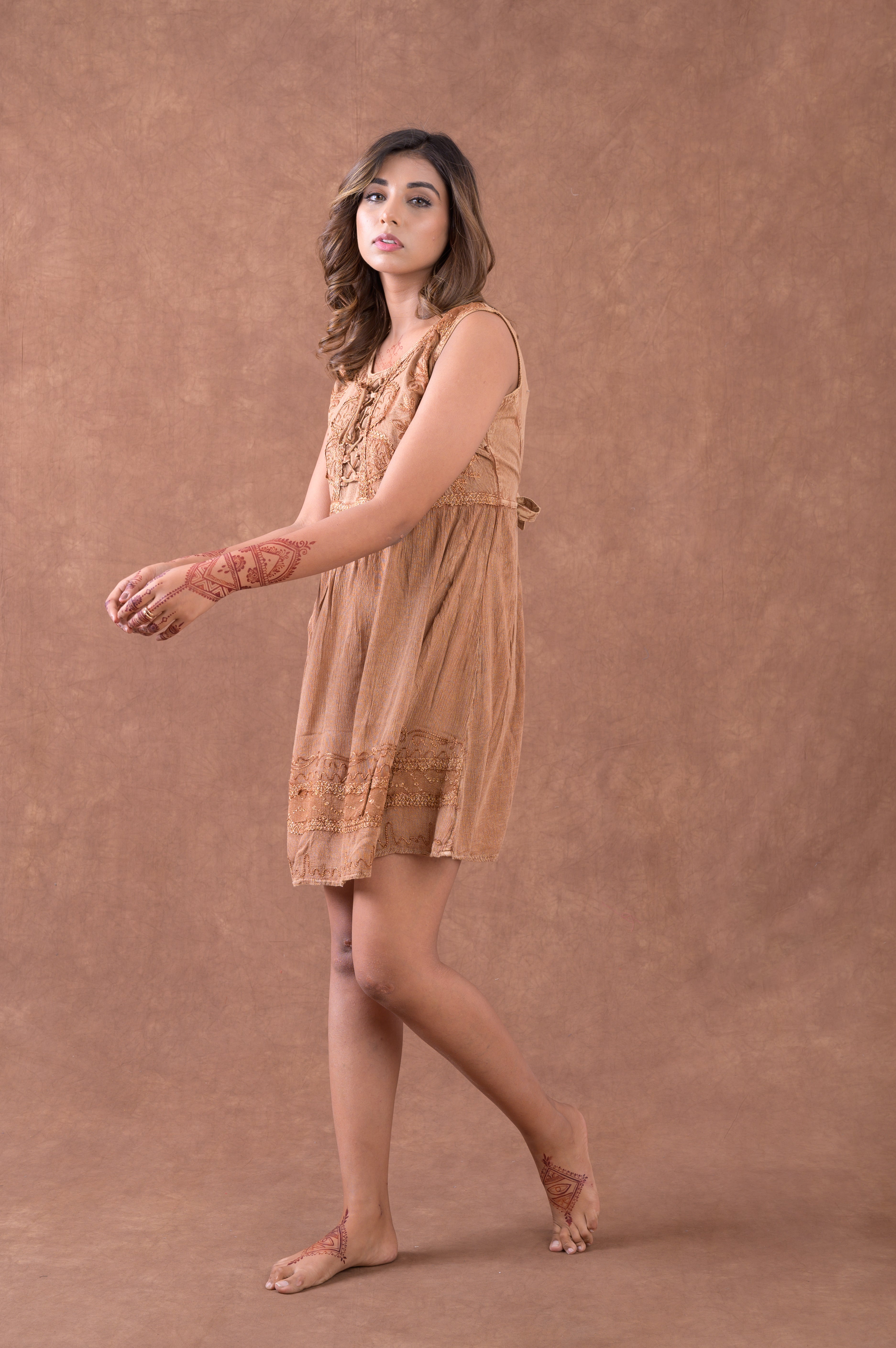 Short Sleeveless Laced Dress