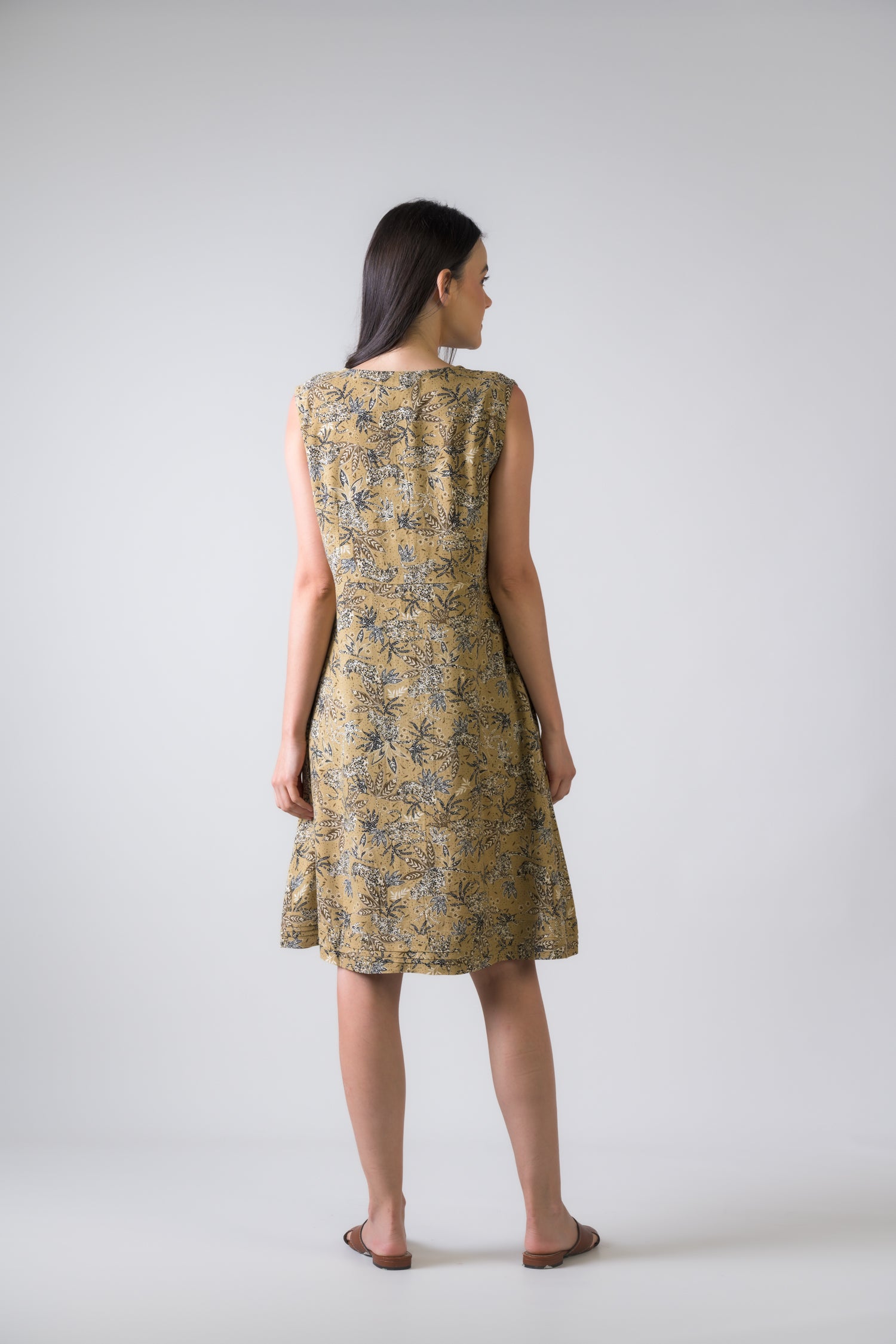 Teaberry Print Heron Dress - Beige