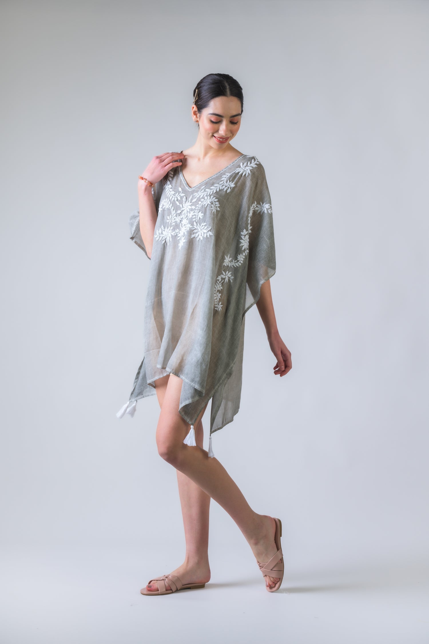 Laurels Embroidered Short Kaftan - Grey