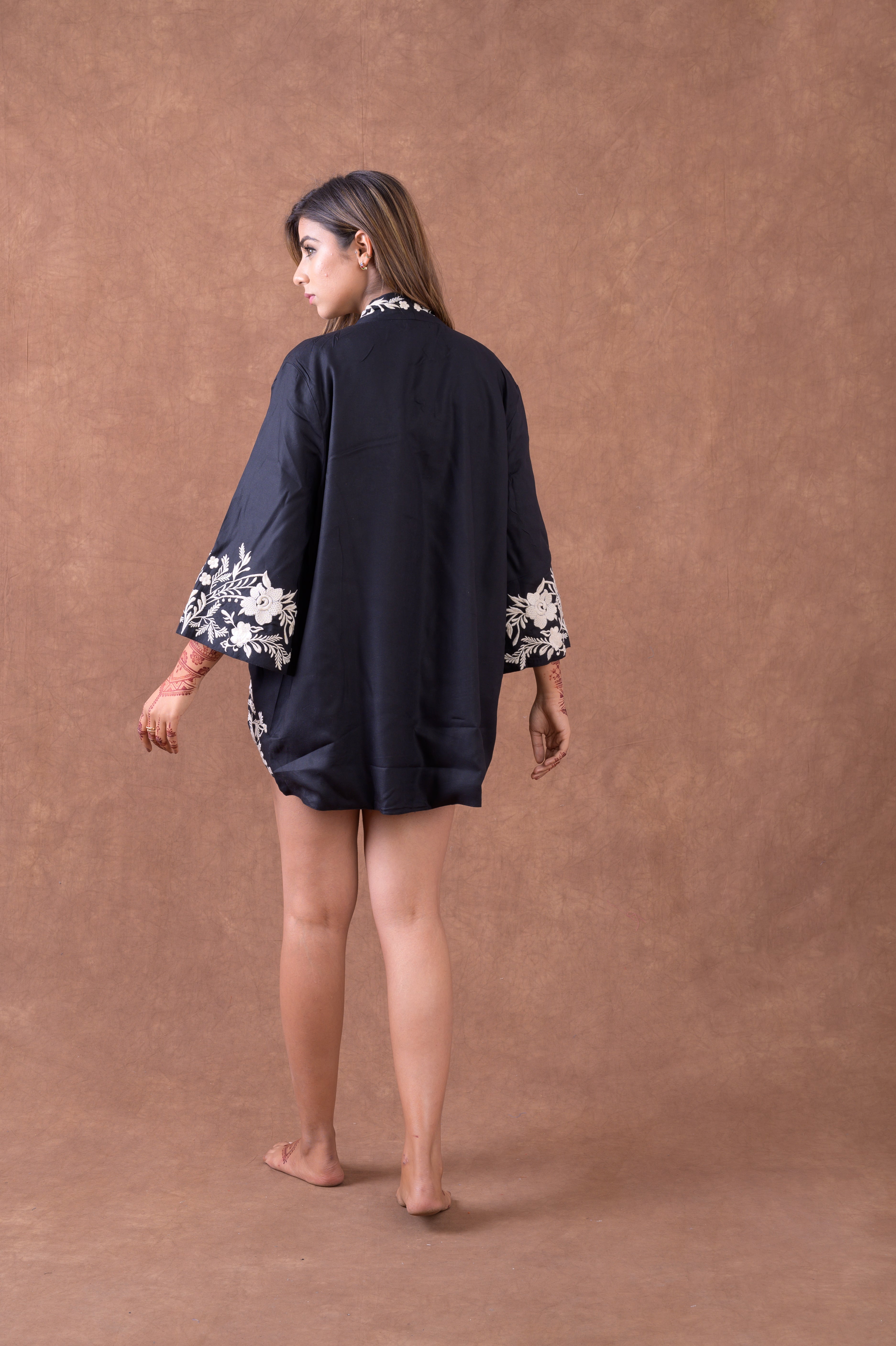 Rhea Embroidered Flowers Top