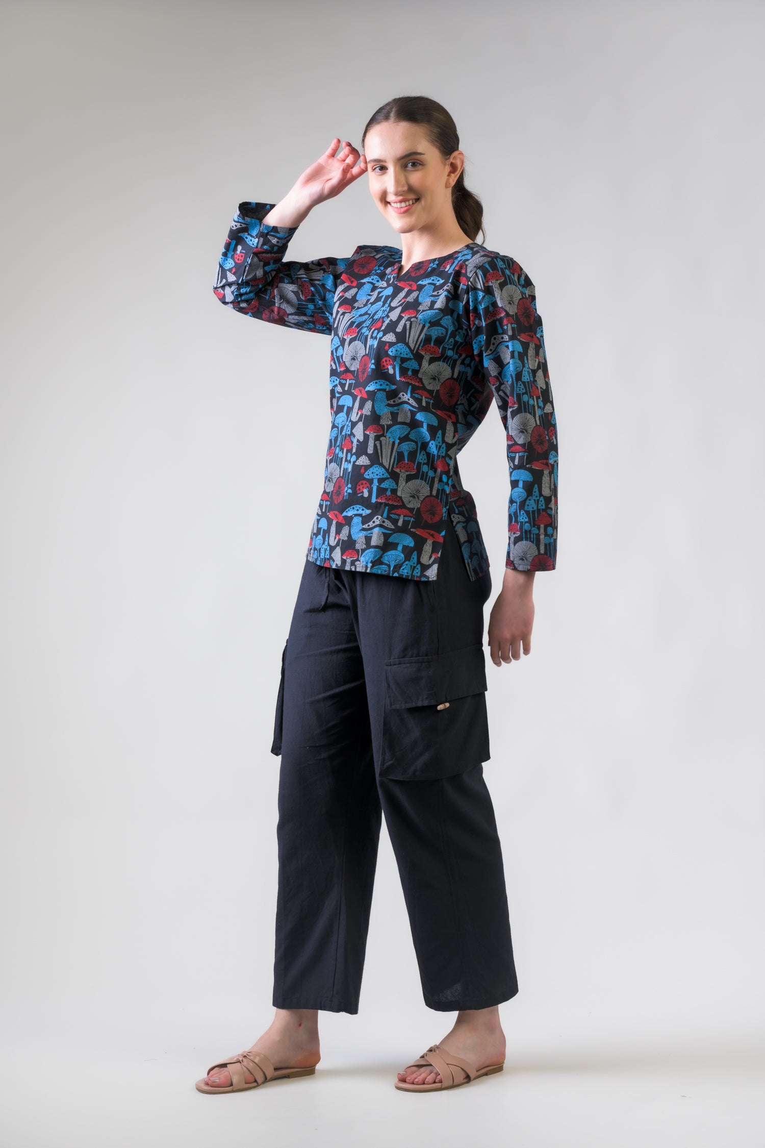 Mushroom Spots Sleeved Top - Black