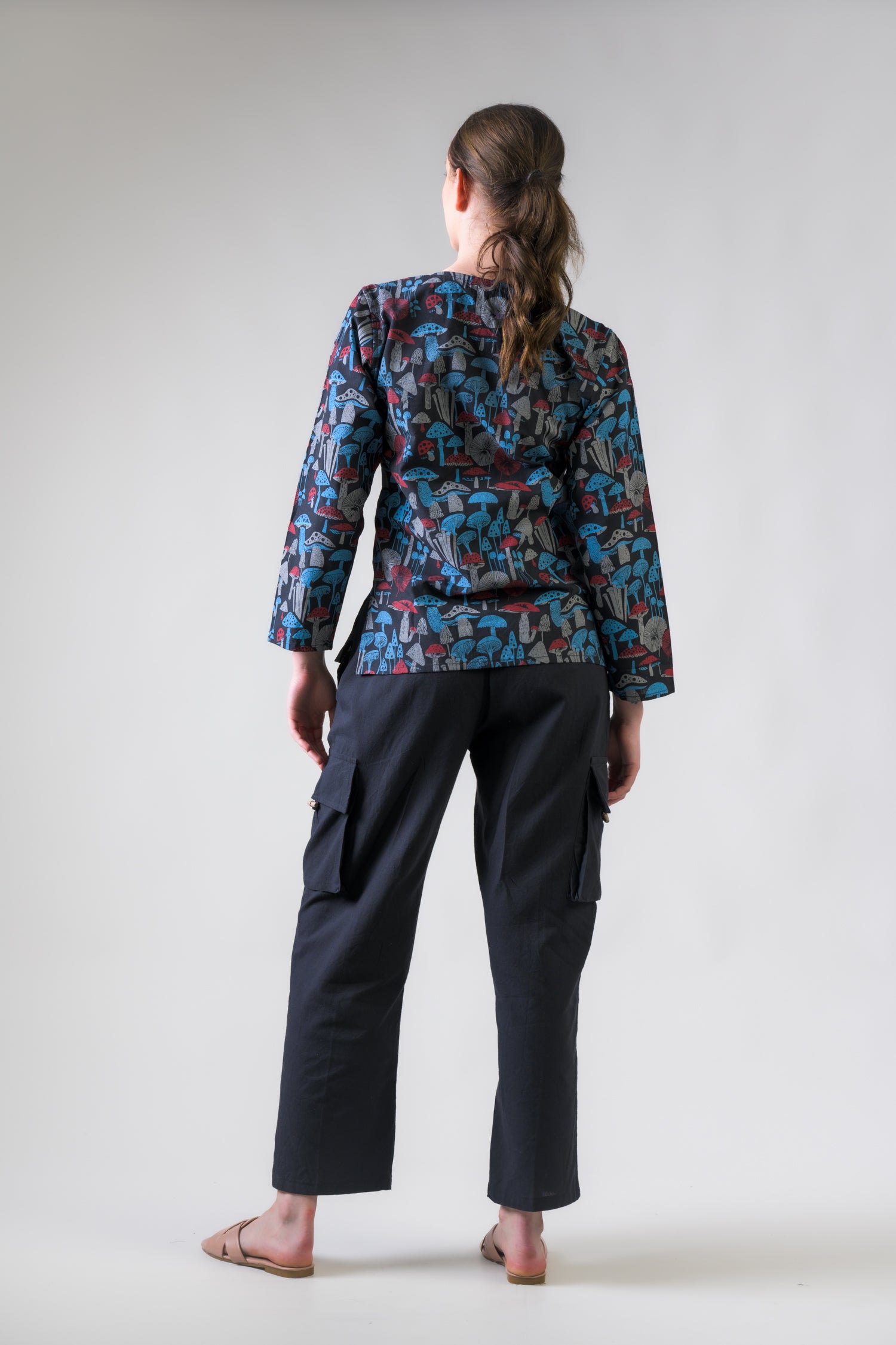 Mushroom Spots Sleeved Top - Black