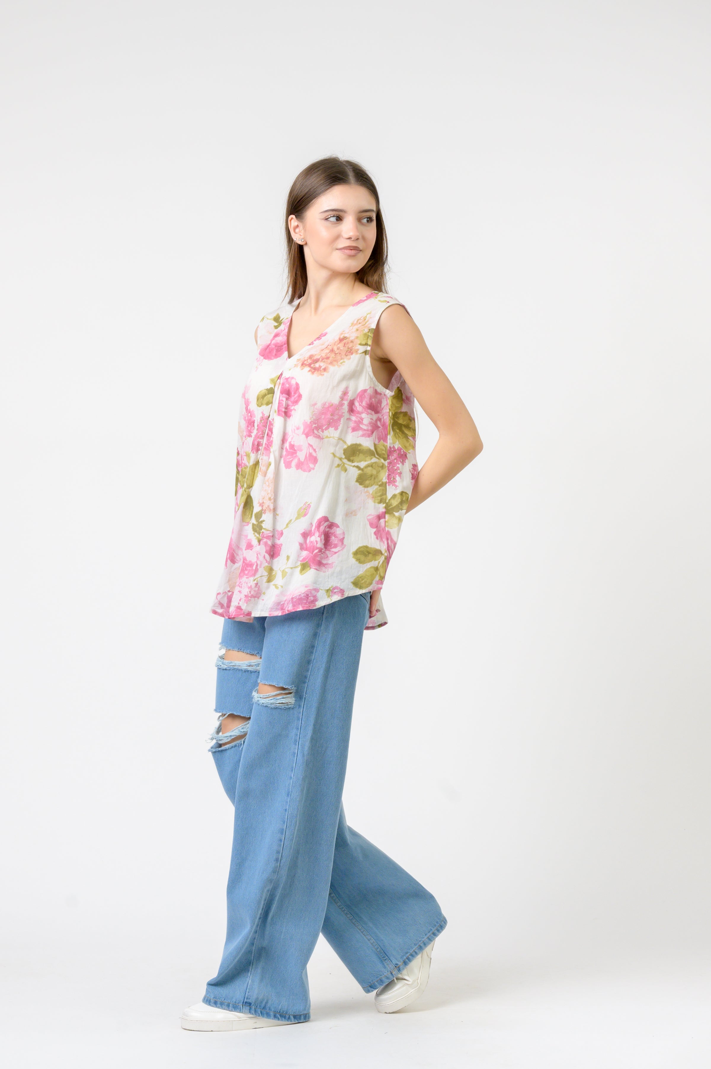 Rose Pattern Sleeveless Top