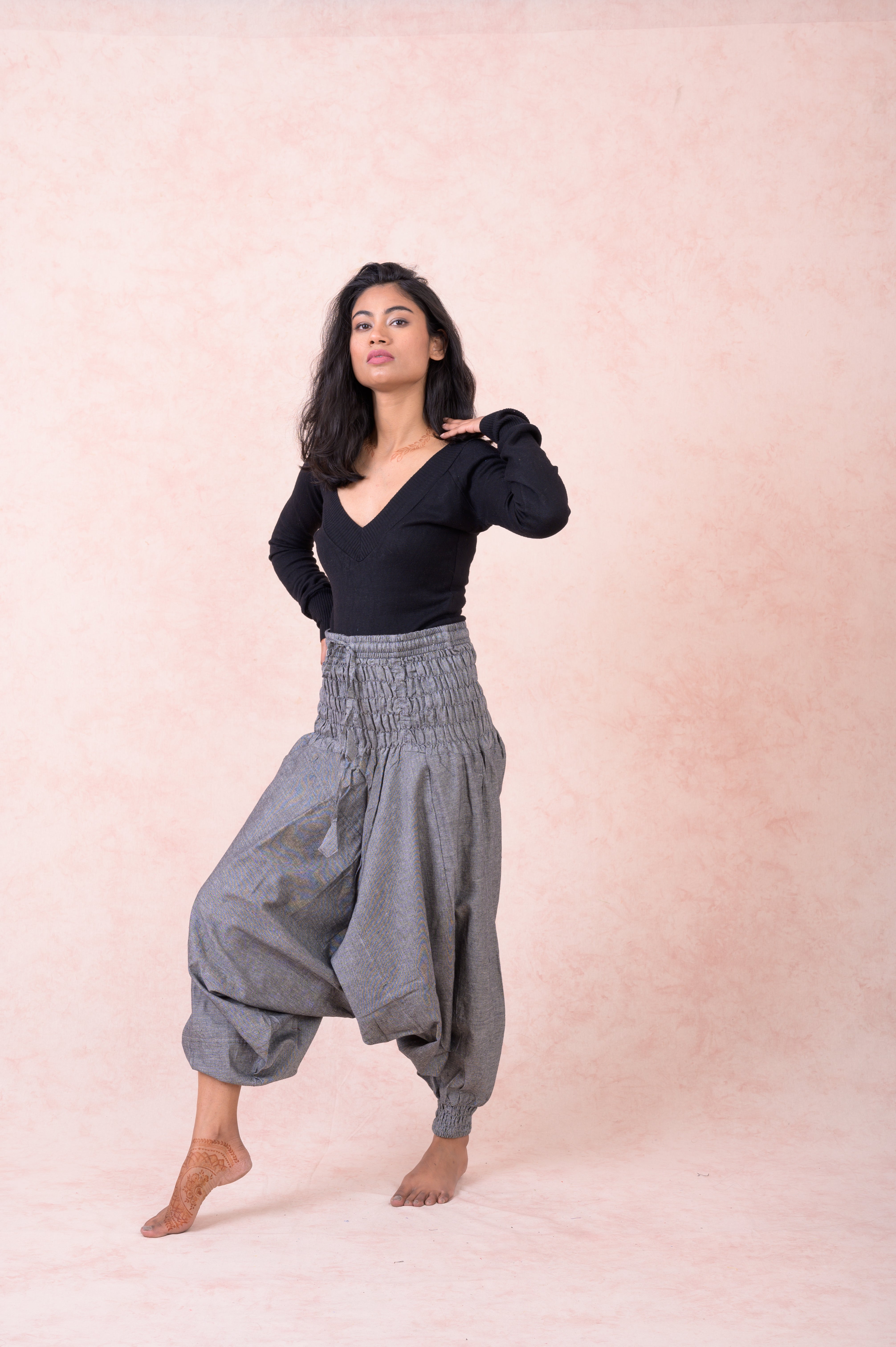 Rhea Solid Tie-Waist Pants
