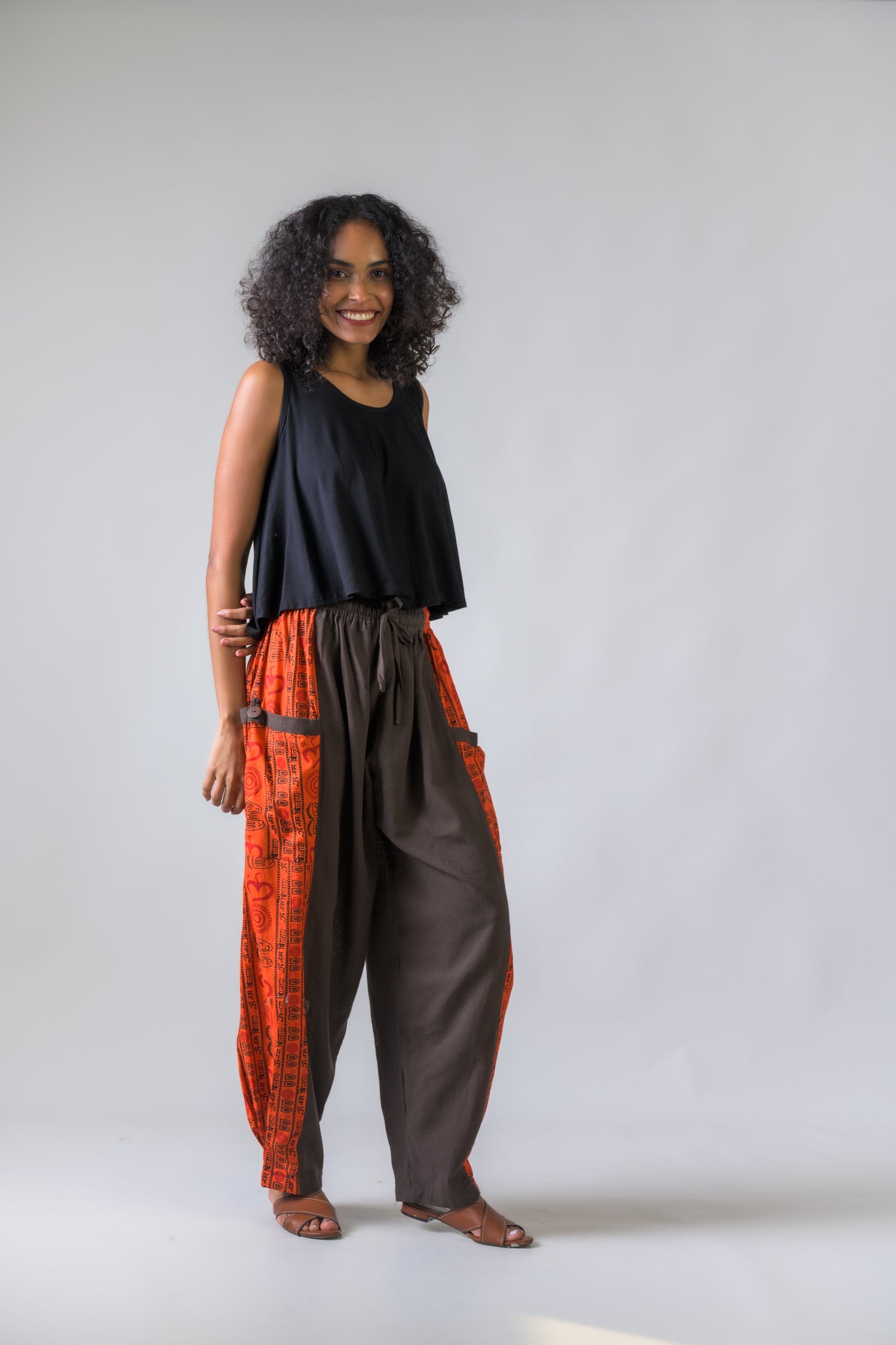 Eloquent Pattern Trousers - Brown