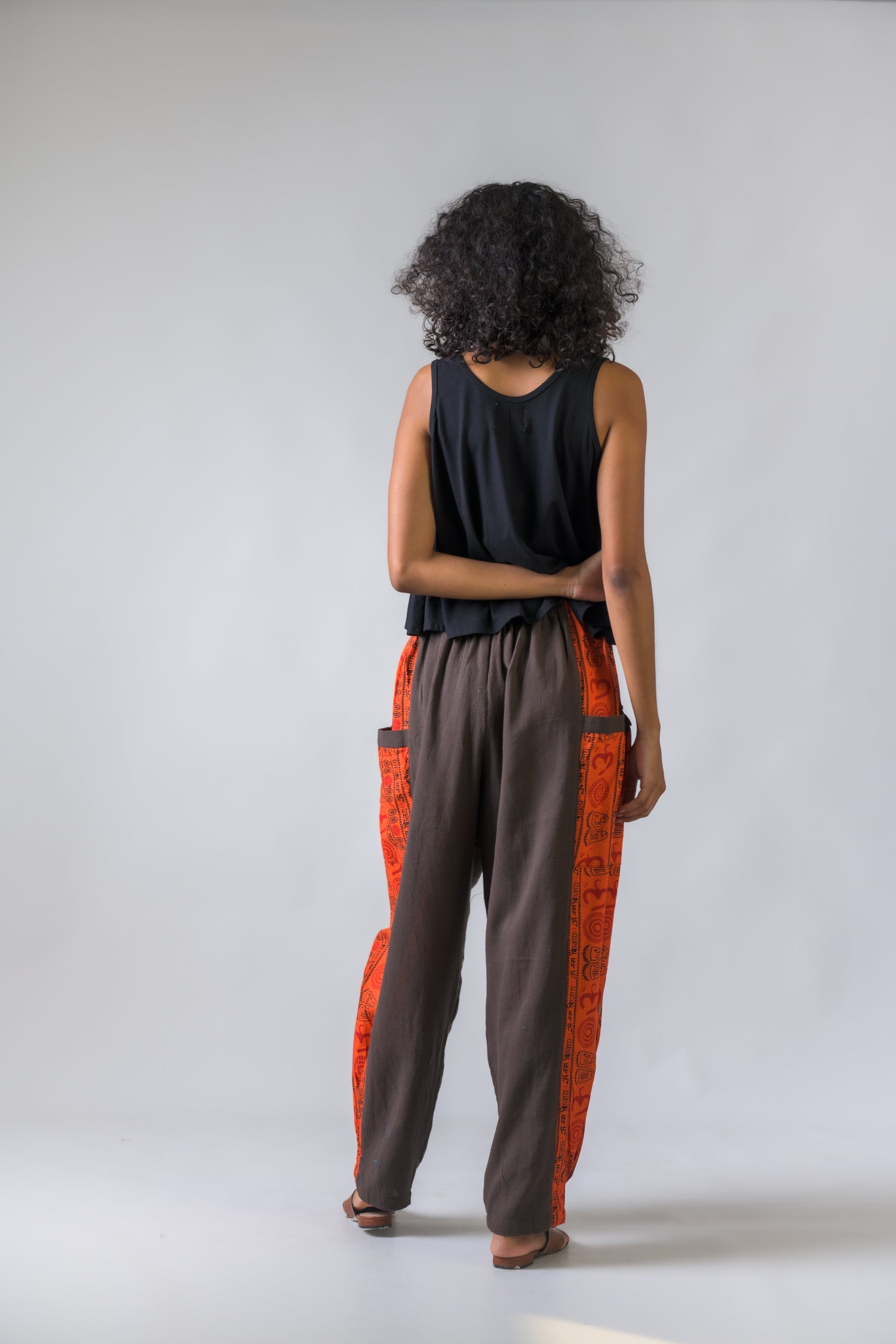 Eloquent Pattern Trousers - Brown