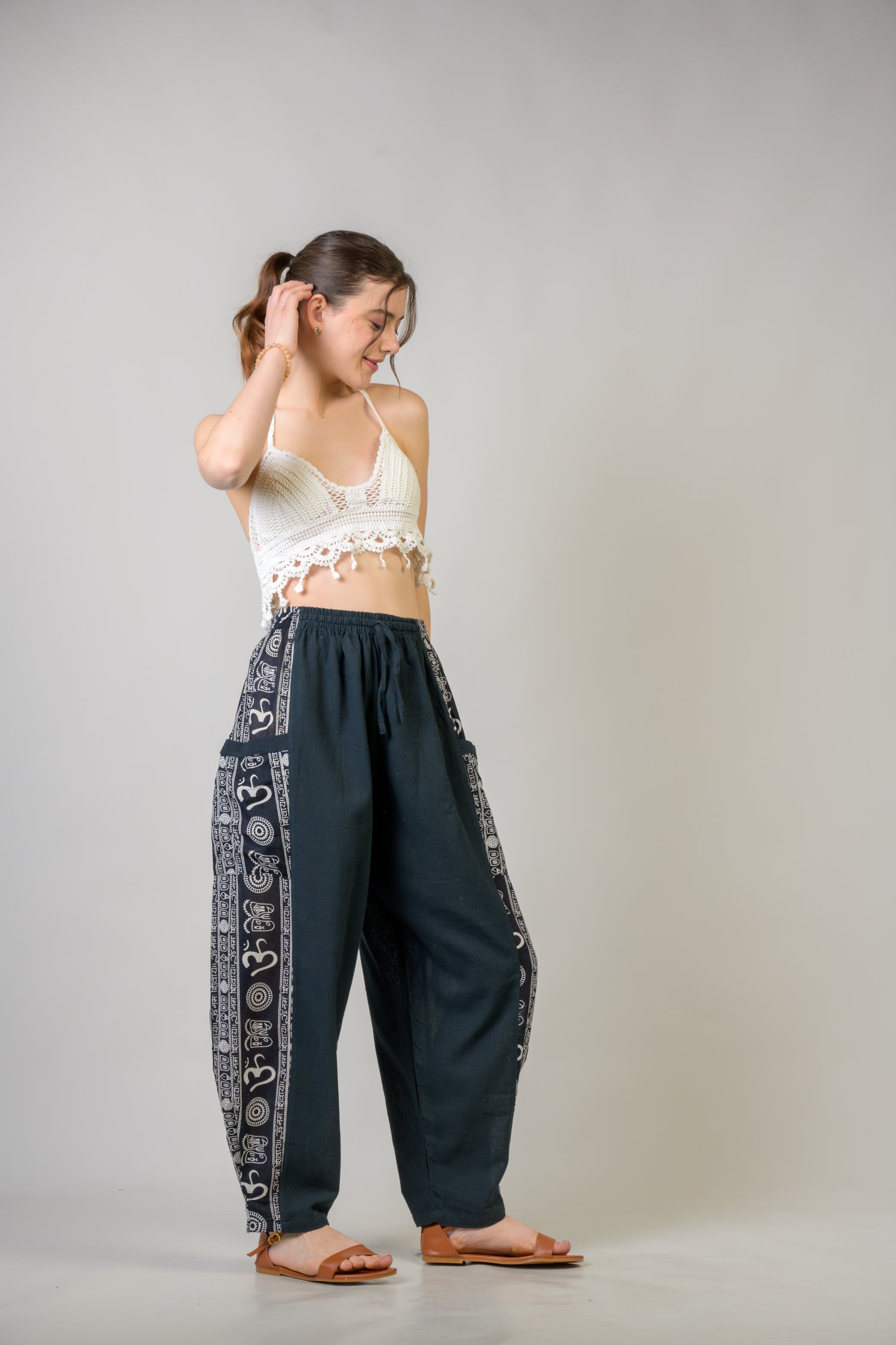 Rhea Eloquent Pattern Trousers Black / One Size