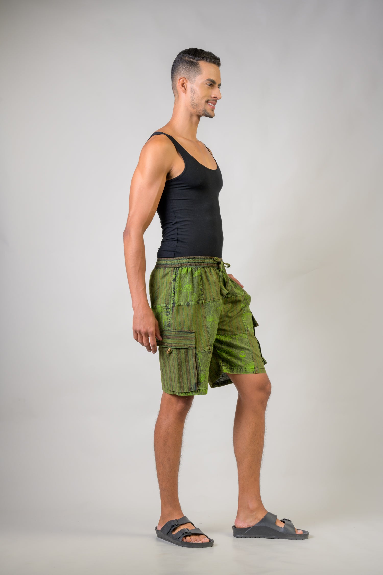 Mushroom Patch Print Shorts - Green