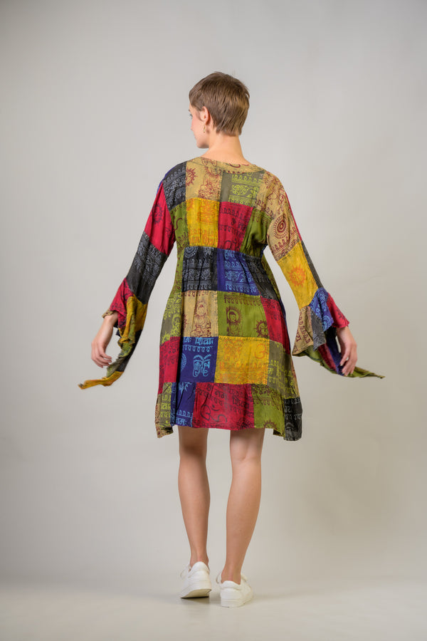 Om Print Pied Pattern Bell Sleeve Tunic - Multicolor