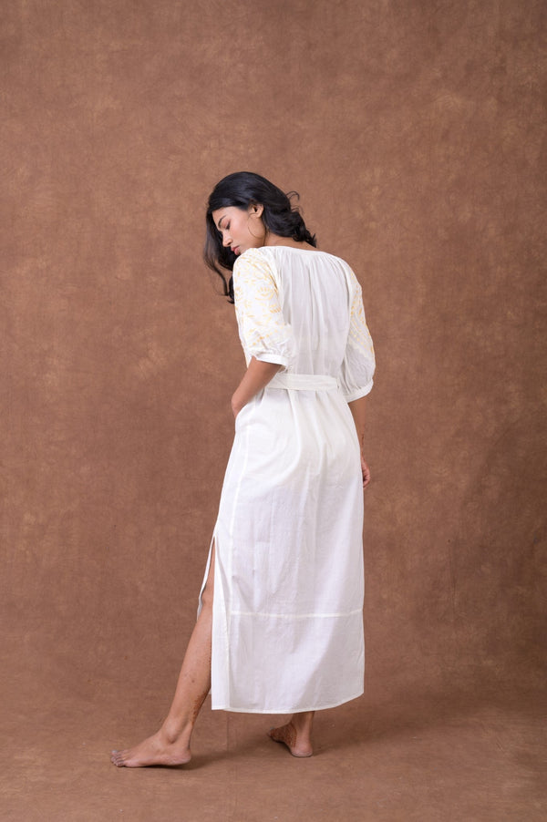 DR-17-110-BeigeWhite