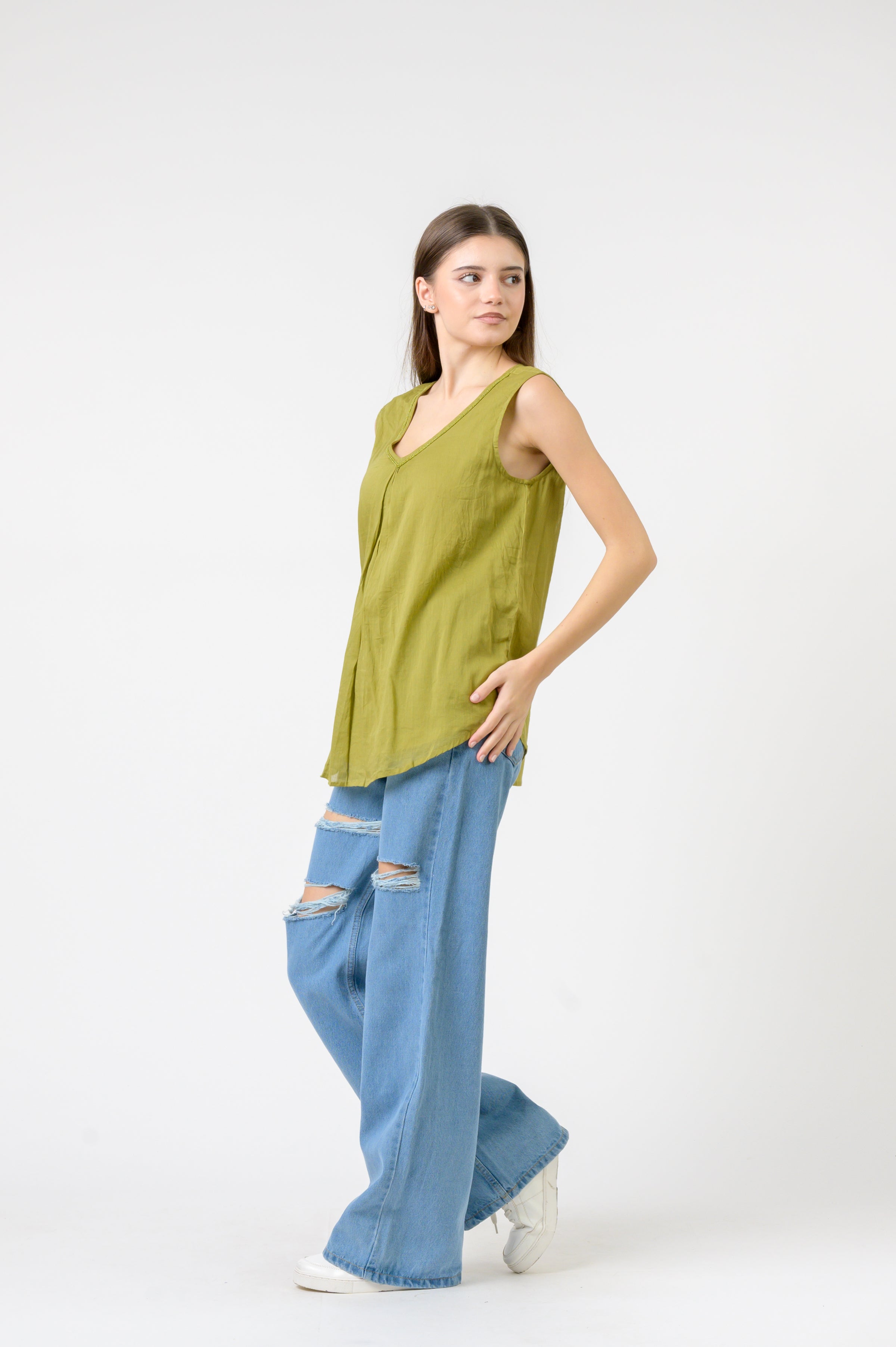 Solid Sleeveless Top