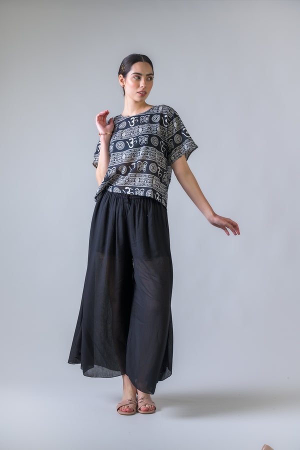 Eloquent Pattern Top - Black