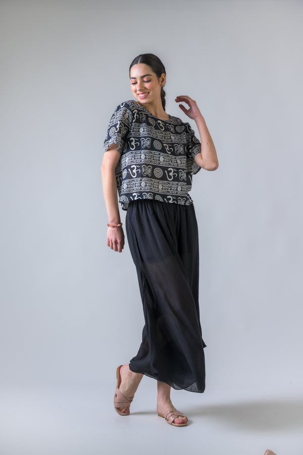 Eloquent Pattern Top - Black